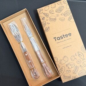 Tastee Wooden Handled Fork & Knife Carving Set - New in box